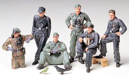 1/35 German Tank Crew At Rest